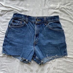 Vintage Levi Cutoff High-waisted Shorts